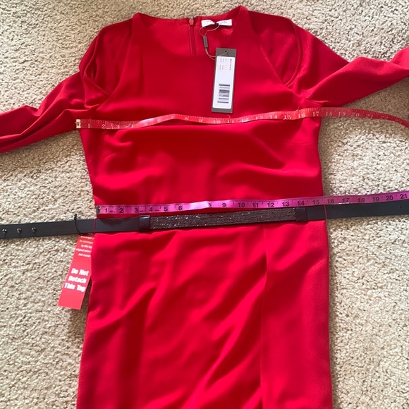 Halston Heritage Red Belted Crepe Cold Shoulder Sheath Dress Sz 6 - Picture 7 of 17